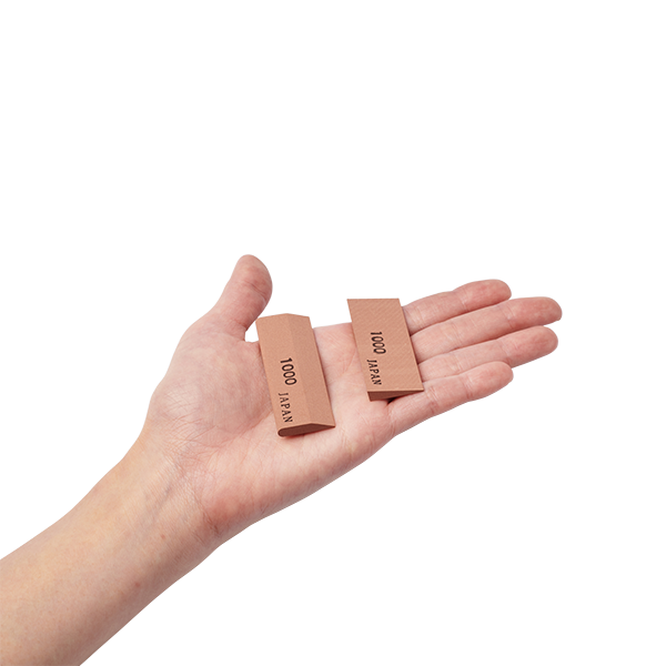 Mini_Sharpening_Stone_Hand
