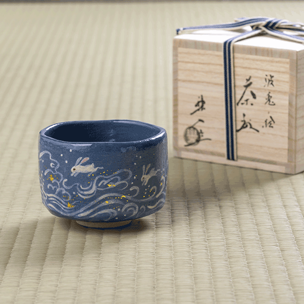 Matcha Japanese Tea Bowl - Wave Riding Rabbits with a wooden box