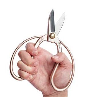 Hidehisa toyama hamono Sakura Colour Koryu Floral Scissors with hand