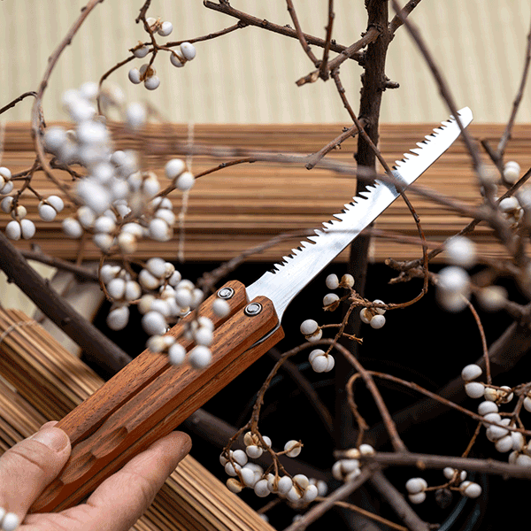 Handcrafted Compact Folding Japanese Pull Saw